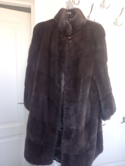 Продам Норковую шубу