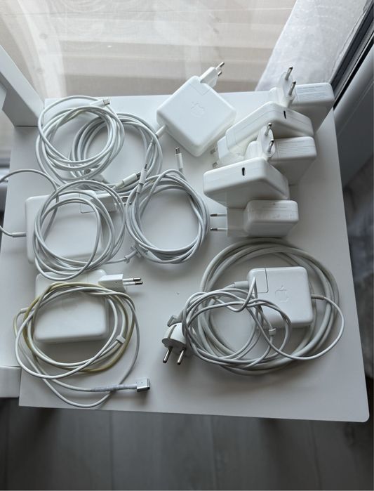 • Incarcator Macbook • Air • Pro •