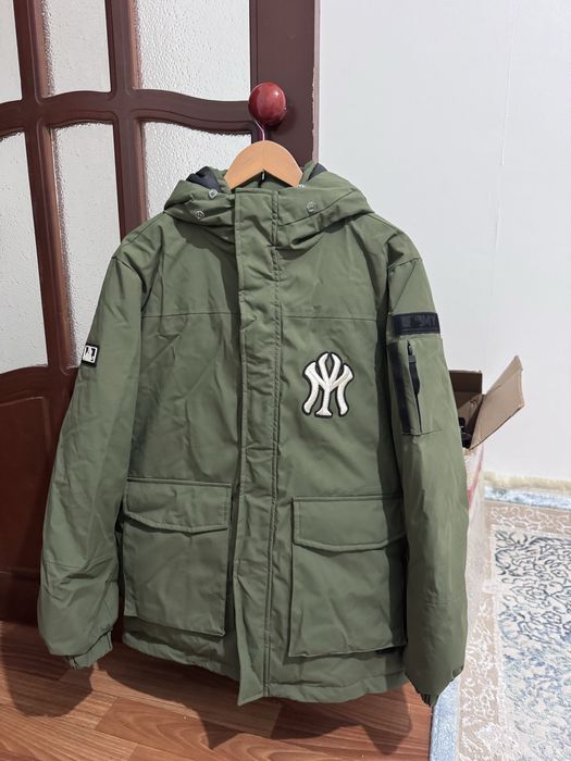 Продается пуховик уни