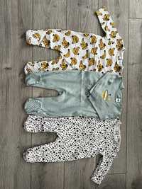 Set pijamale noi 80