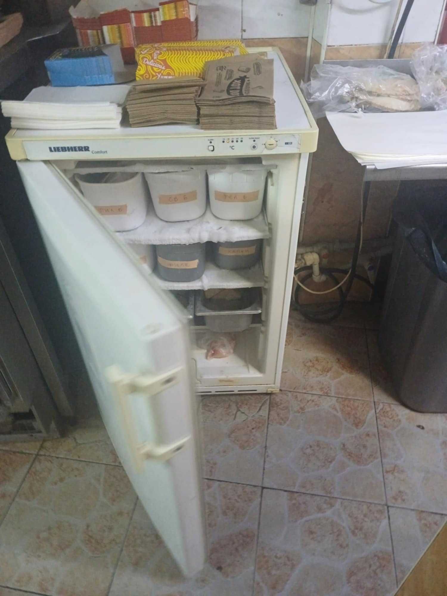 Под плотов фризер