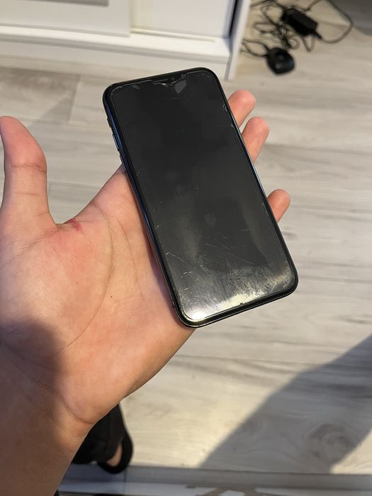 Vand iphone x capacatitate  79