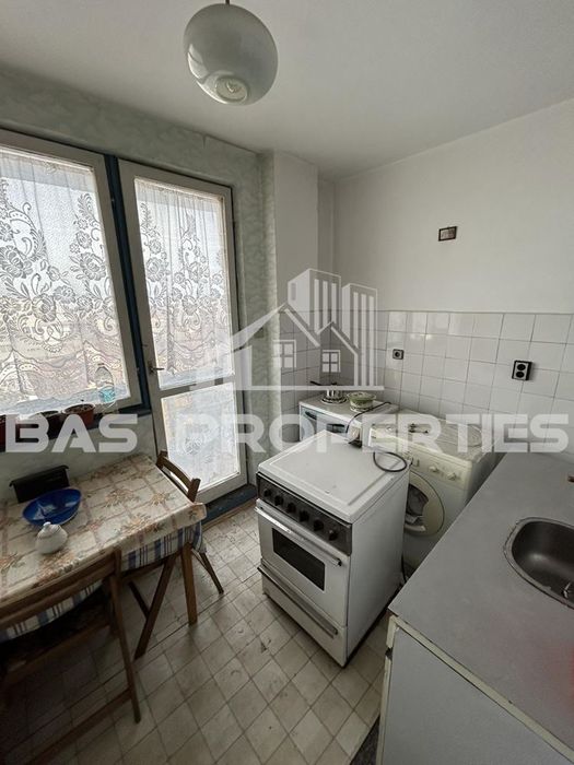 Продава се Двустаен апартамент в София, Левски - 64 кв.м за 1875 €/кв.м - Снимка #3
