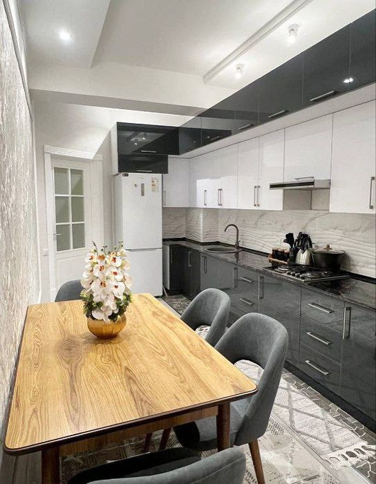 Яккасарой район ЖК Навастройка 3 комната