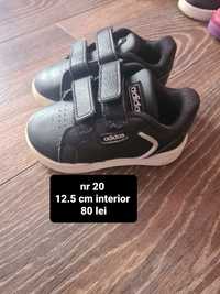 Adidasi adidas nr 20