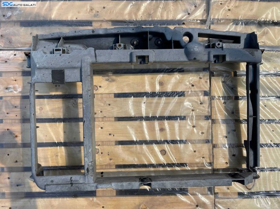 Trager Tragher Panou Frontal Calandru Peugeot 207 1.4 1.6 HDI 2006 - 2015