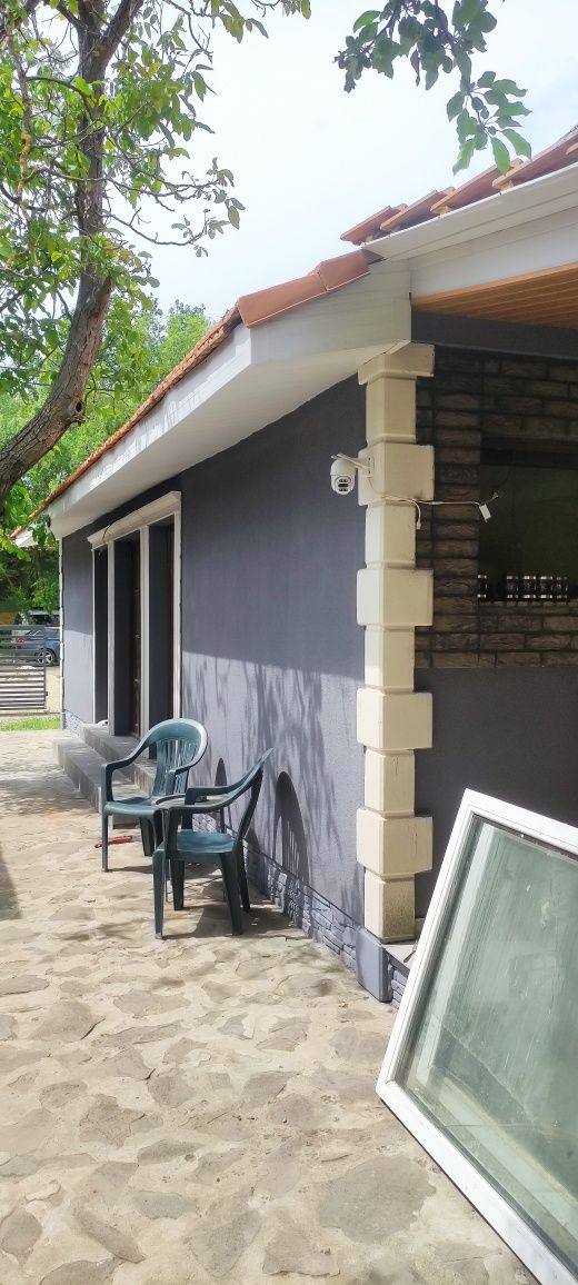 Vând sau schimb casa biharia
