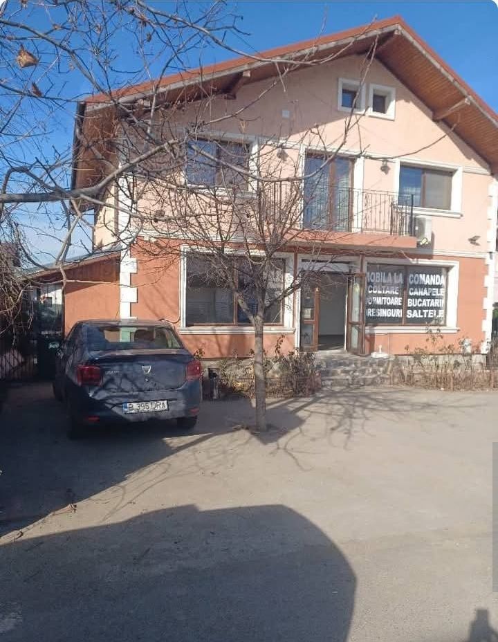 Spațiu comercial