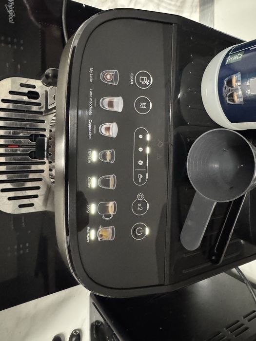 Vand espressor automat DELONGHI Magnifica Evo