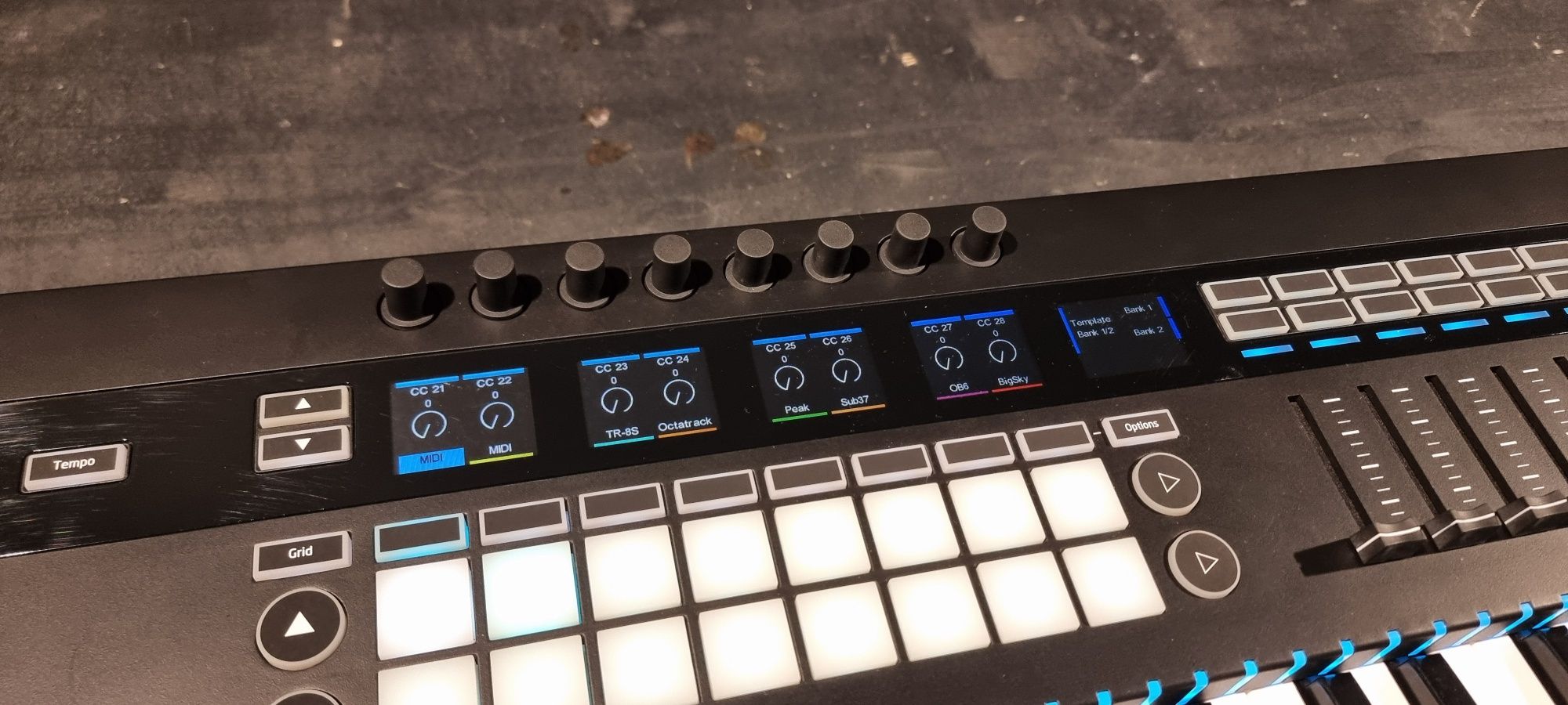 Novation SL49 MK3