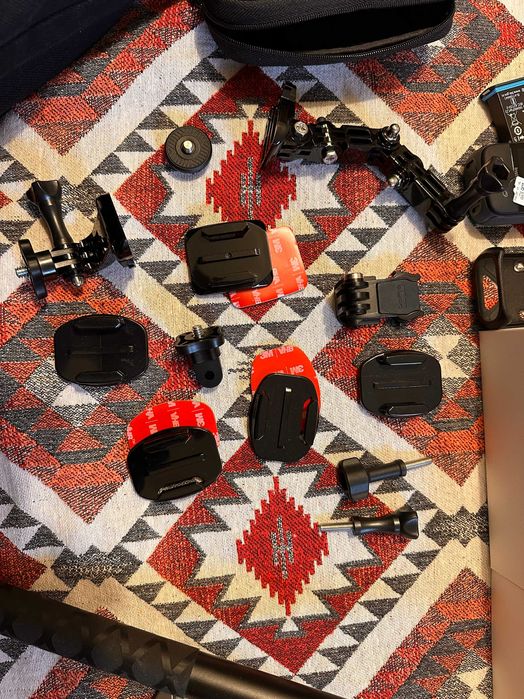 Insta360 X4 – Използвана 3 пъти, Invisible Stick, Нови лещи, SD 256gb