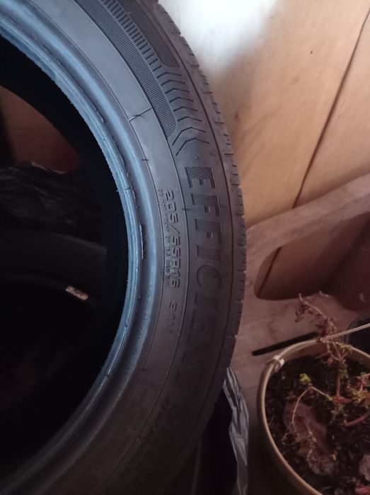 old anvelope cauciuc roti 205 55 16R michelin