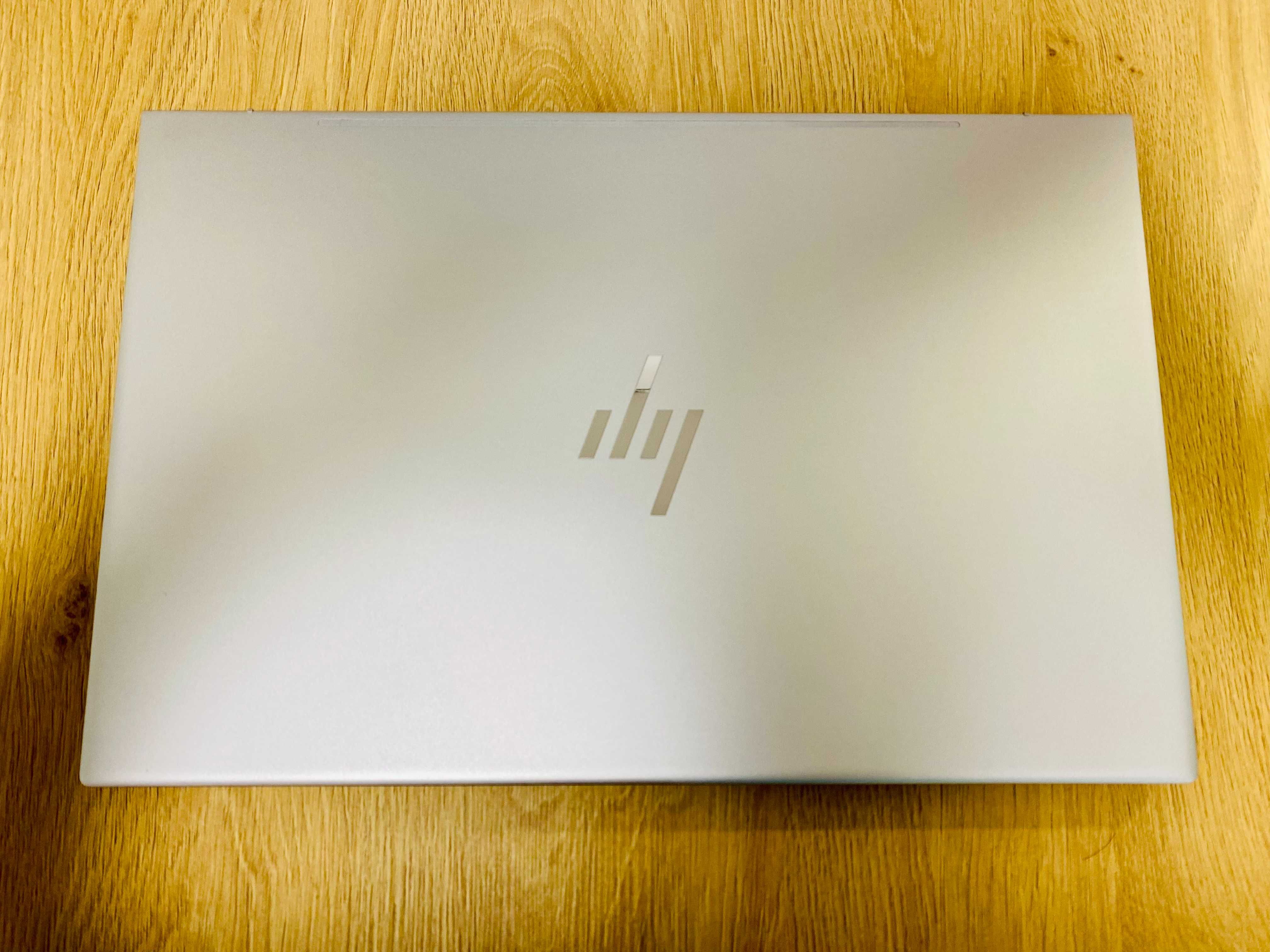 HP Envy 17, 17.3" 12th Gen Intel® Core™ i7-1255U, 32GB RAM, 1TB SSD