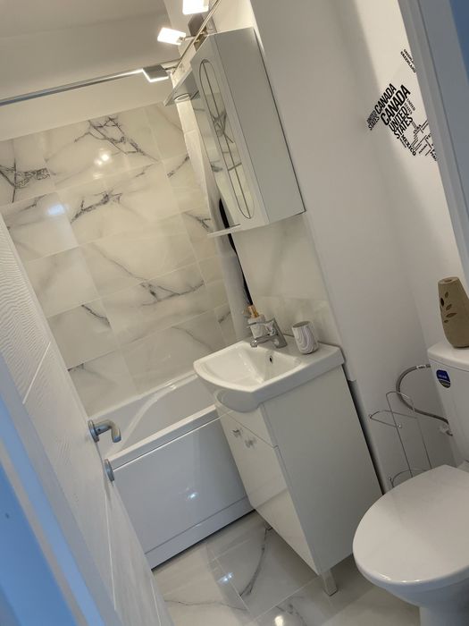 Inchiriez garsoniera