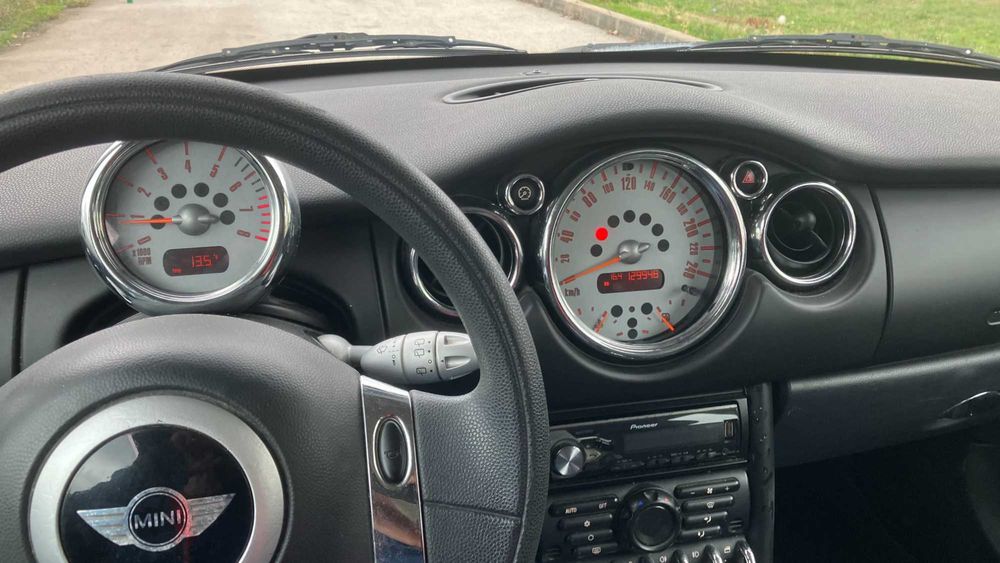 Mini Cooper 1.6 бензин 116 к.с.