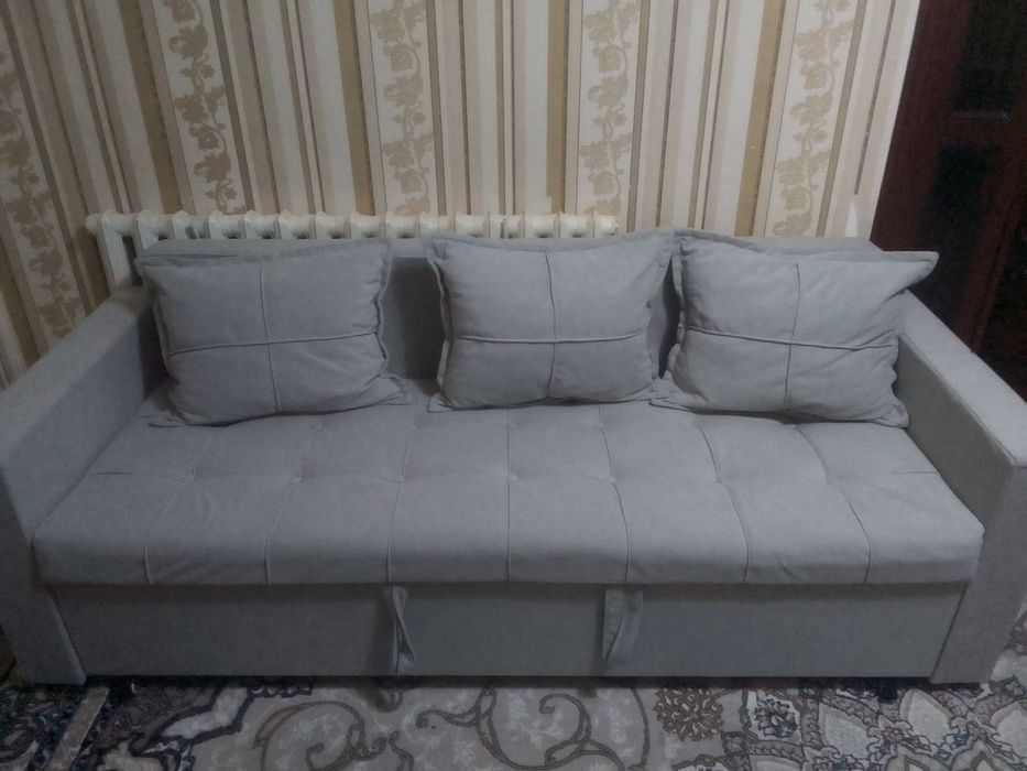 Раскладной диван сотилади