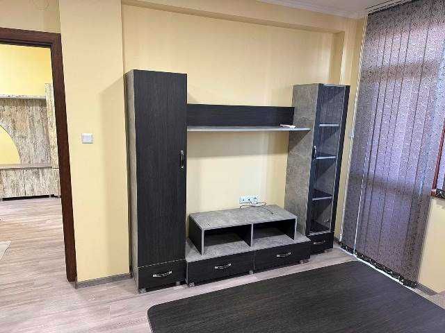 Дава се под наем Двустаен апартамент в Търговище, Център - 55 кв.м за 204 € - Снимка #1
