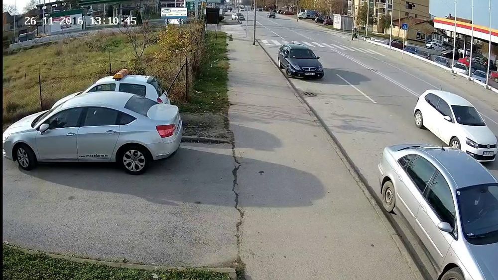 Montez/programez/pun in functiune camere de supraveghere video alarme