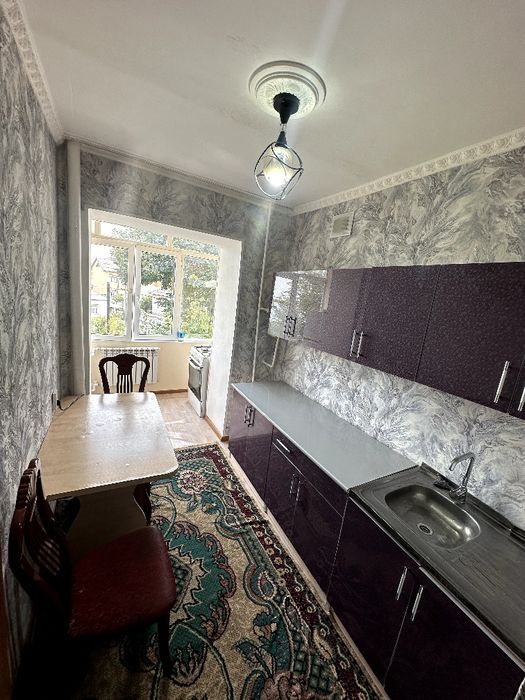 Продается 2х комнатная квартира в центре города.