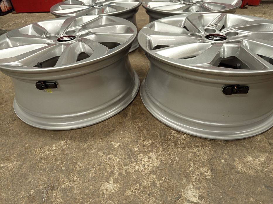 17" Hyundai I30 Kona Tucson Оригинални Джанти+Датчици 5x114,3