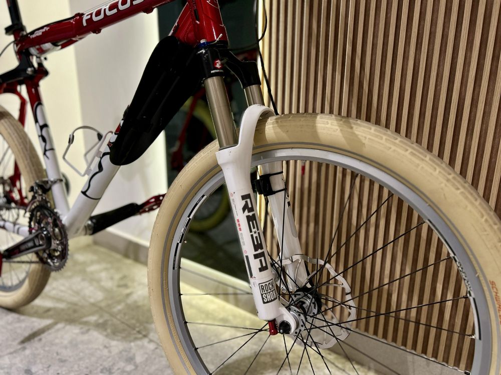 Bicicleta Focus full suspension