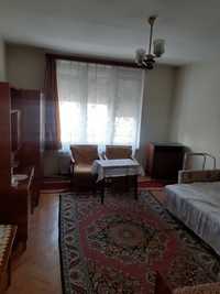 Apartament 1 Cameră, Et.4/4, De Vanzare, Zona Dambu- B-dul 1848