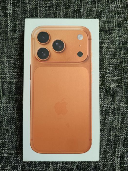 iPhone 17 pro 512 gb - cosmic orange