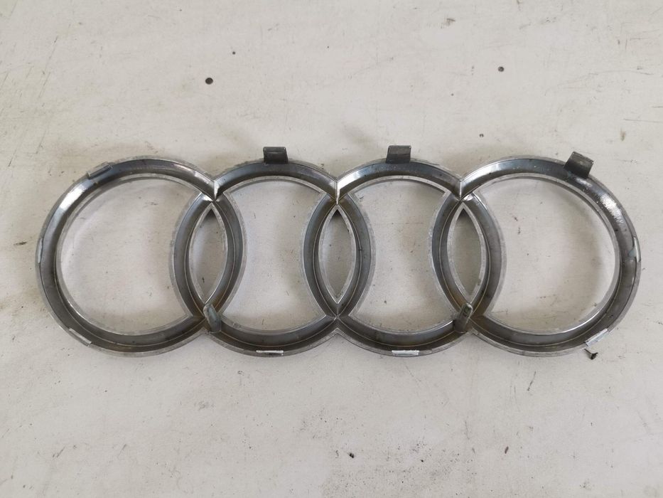 Емблема За Радиаторна Решетка Ауди А3 8В / Audi A3 8V [фейслифт] [ - ]