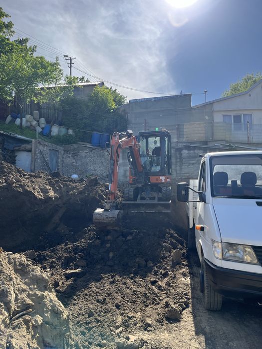 Inchiriez buldoexcavator miniecavator bobcat
