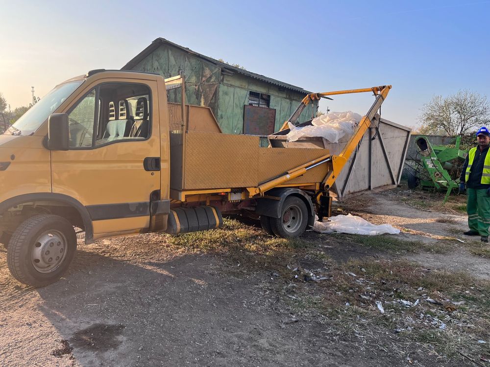 Transport moloz  CONTAINARE 3/5 mc
