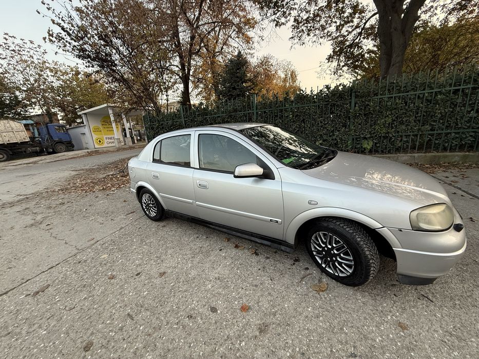 Опел Астра 1.6/84кс