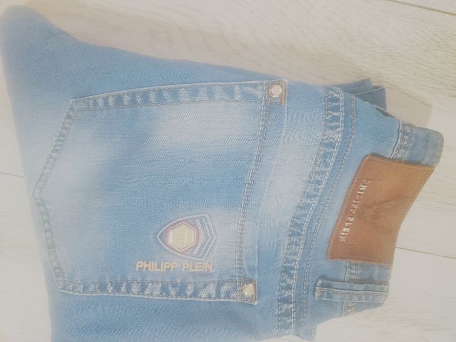 Blugi Philip plein 28