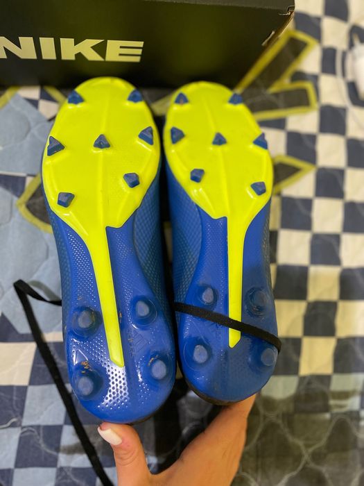 Бутонки adidas, използвано