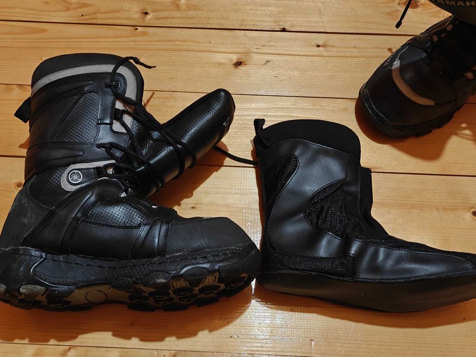 Обувки за моторна шейна