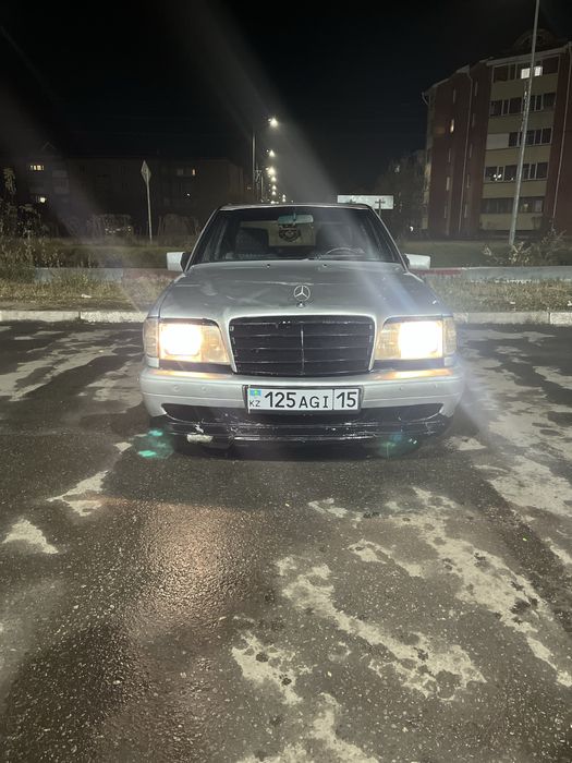 Мерседес бенц E 260 обьем 2.6 продам либо обмен пишите звоните на ходу