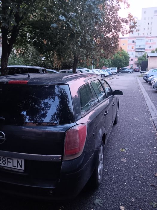 Vând Opel astra H