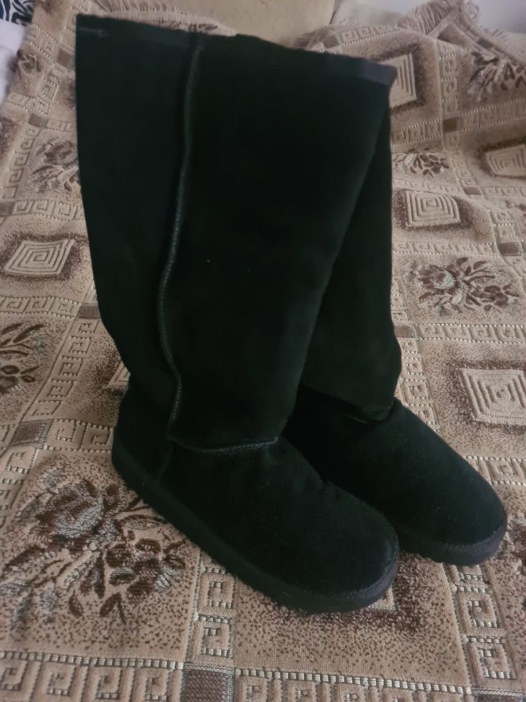 Vand Ghete Skechers noi