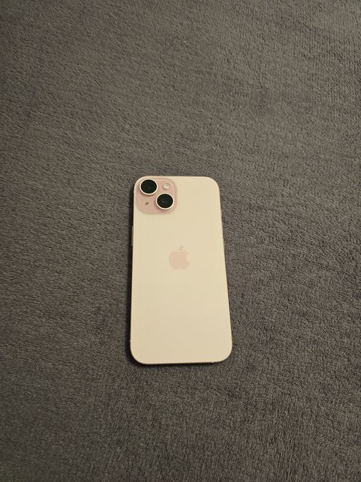 Vand/schimb Iphone 15 /128 gb impecabil
