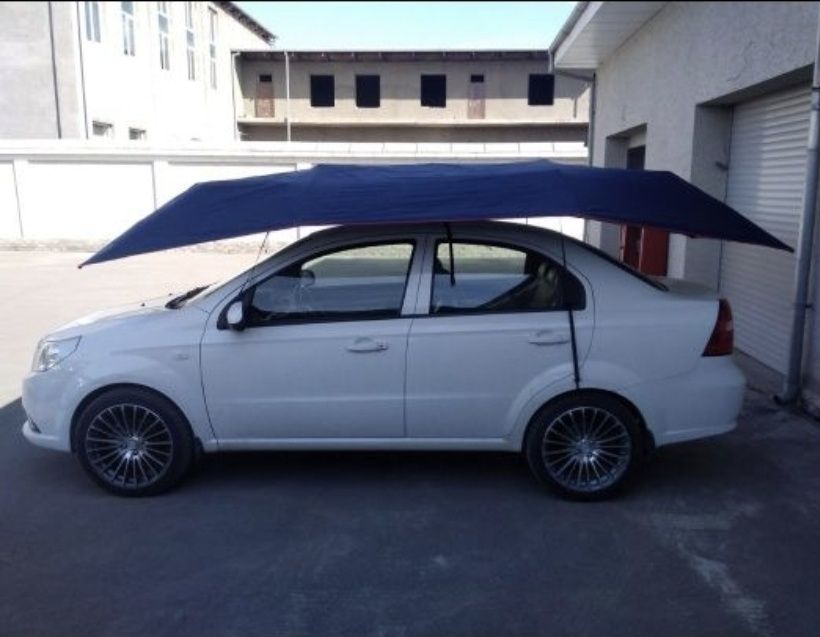 Продам зонтик на авто.