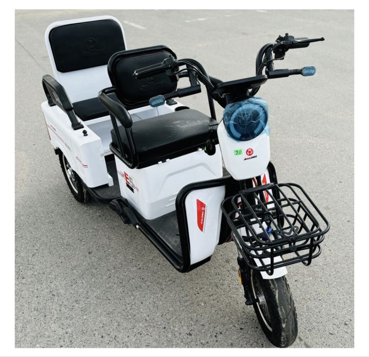 Трицикл семейный