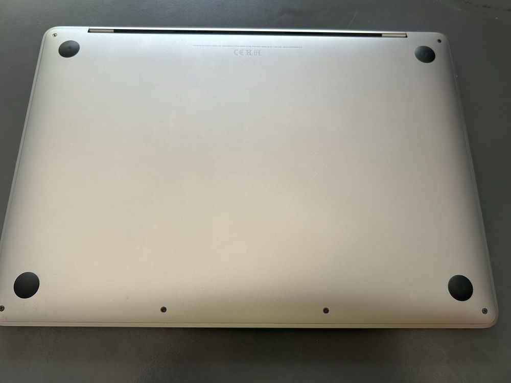 Продавам Apple MacBook Pro (13 inch, 2019) 256/16GB
