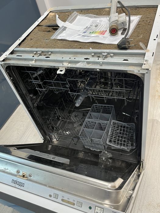 Masina De Splat Vase Este Noua nefolosita