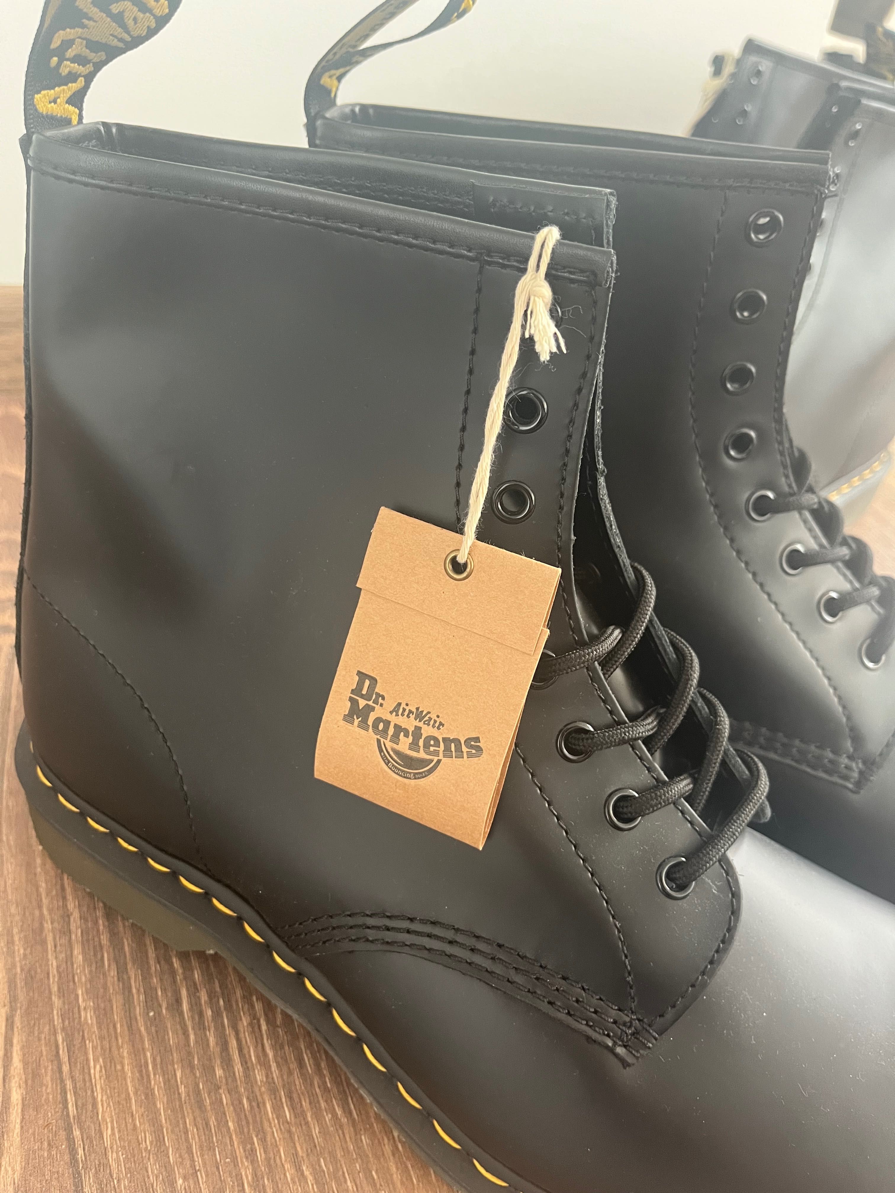 Dr. Martens barbat