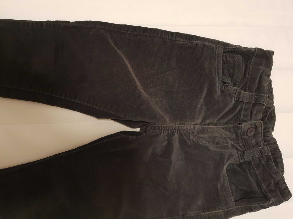 Pantaloni Cool club catifea 104cm
Talie reglabila