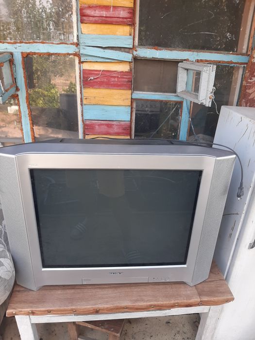 Продам телевизор SONY