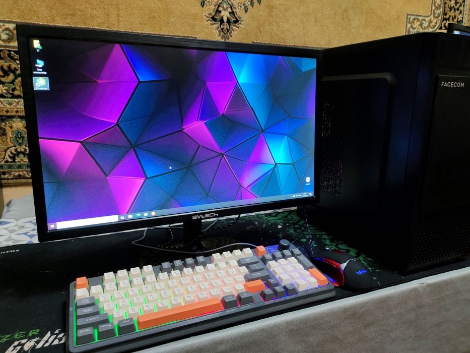 Domawniy kompyuter i3 8/128