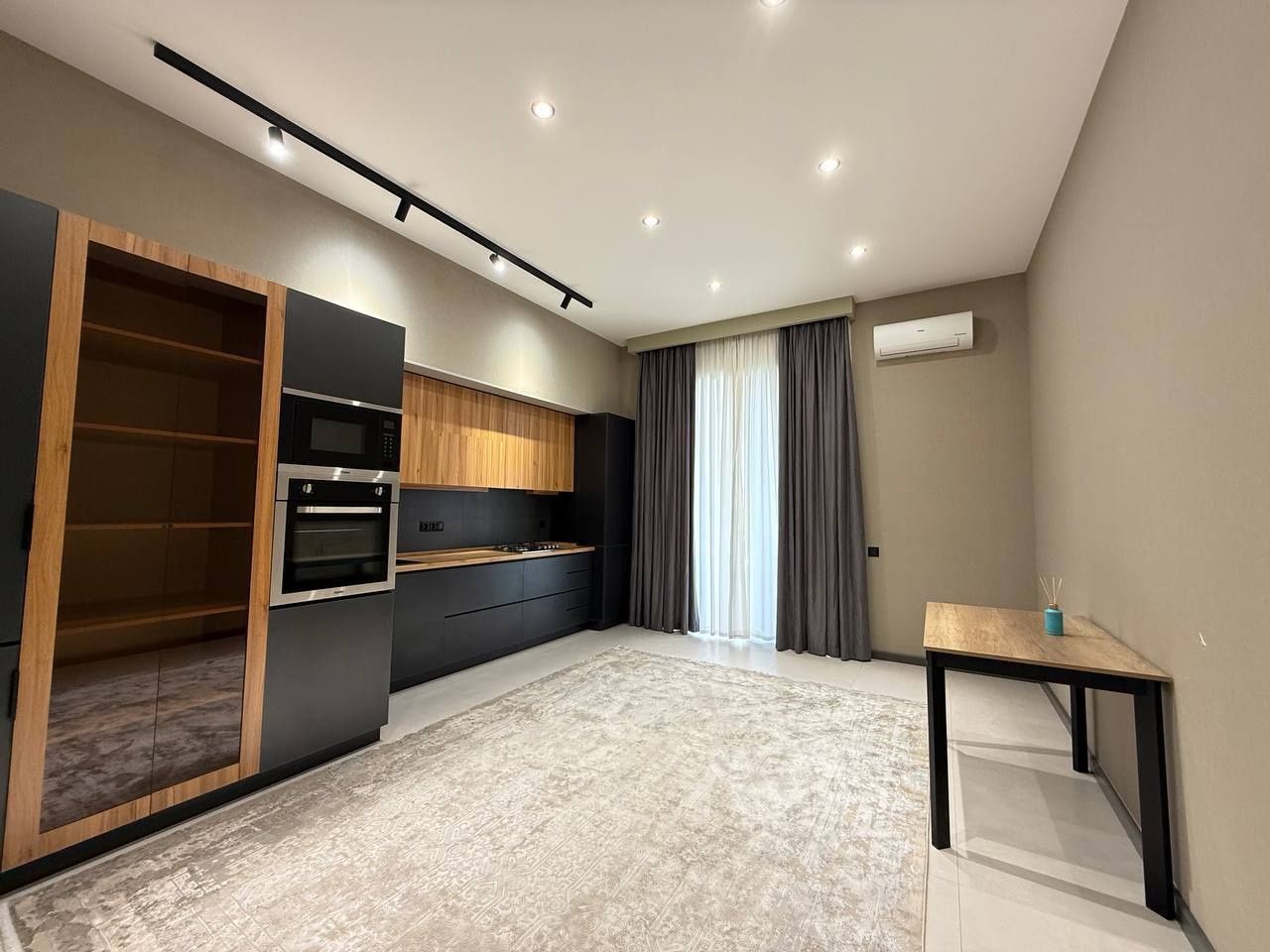 Продается 3х ком квартира, ЖК Мухташам, ор-р: инст.Финансов, 95 м²