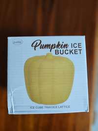 Pumpkin ice bucket