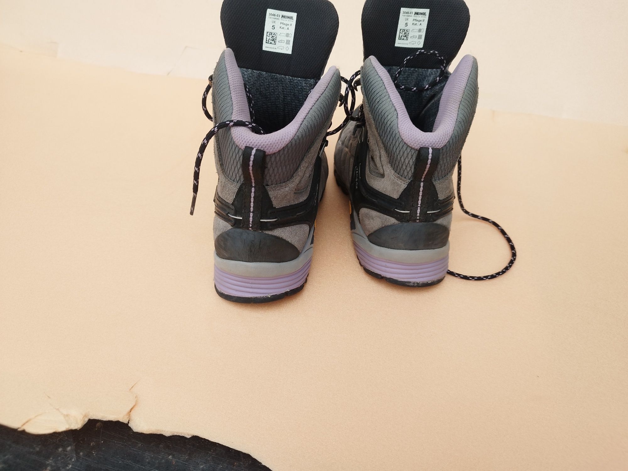 Bocanci drumeție/ munte/ trekking Meindl Kapstadt GTX, Vibram, 38-39