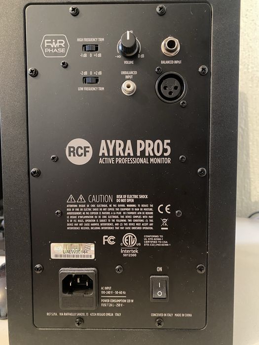 Студийные мониторы RCF AYRA PRO5 В идеальном состоянии